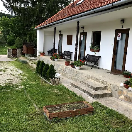 Casa de hóspedes Augustine's Vendeghaz Szálka